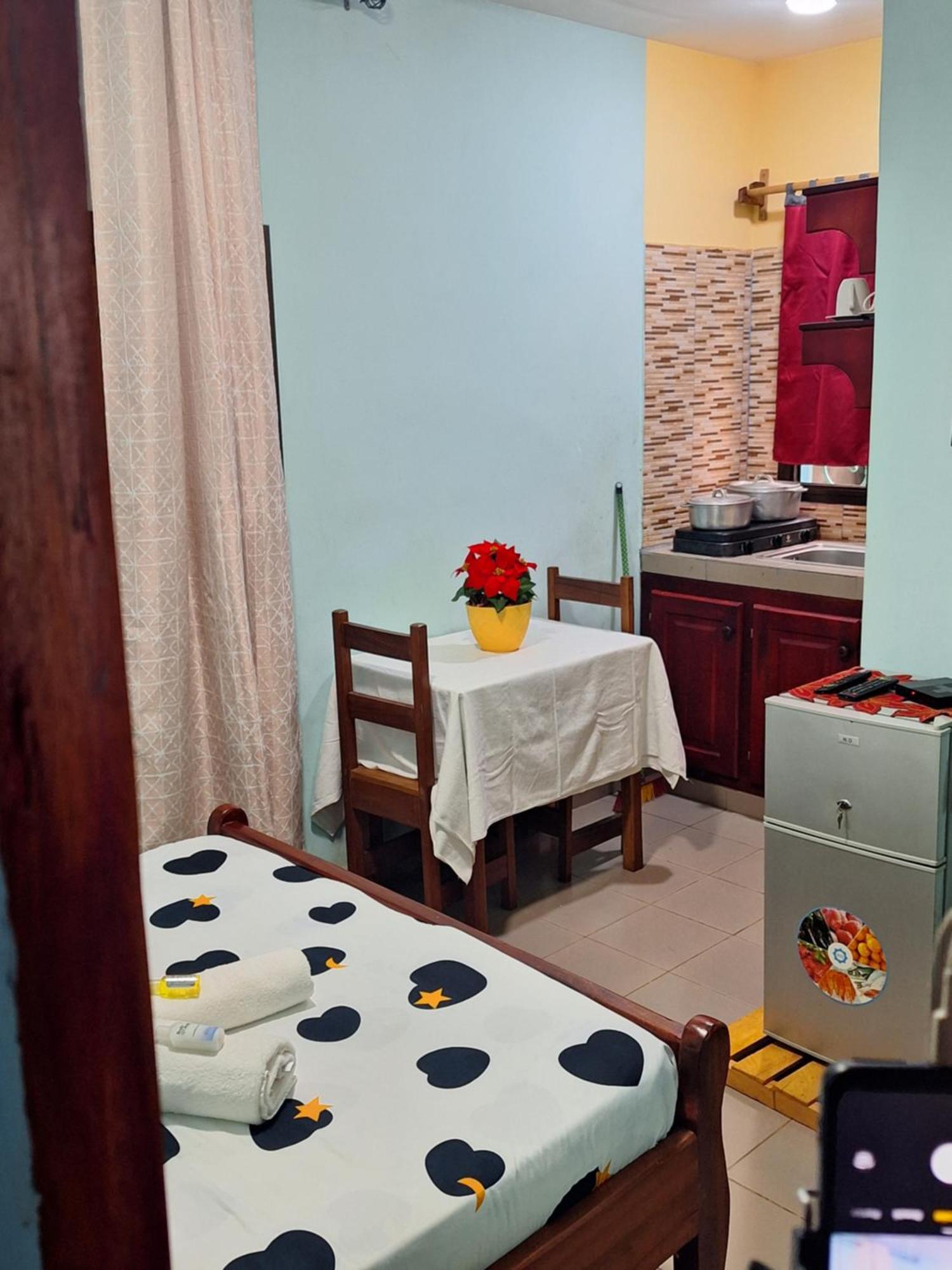 Residence Des 7 Collines Yaounde Bagian luar foto