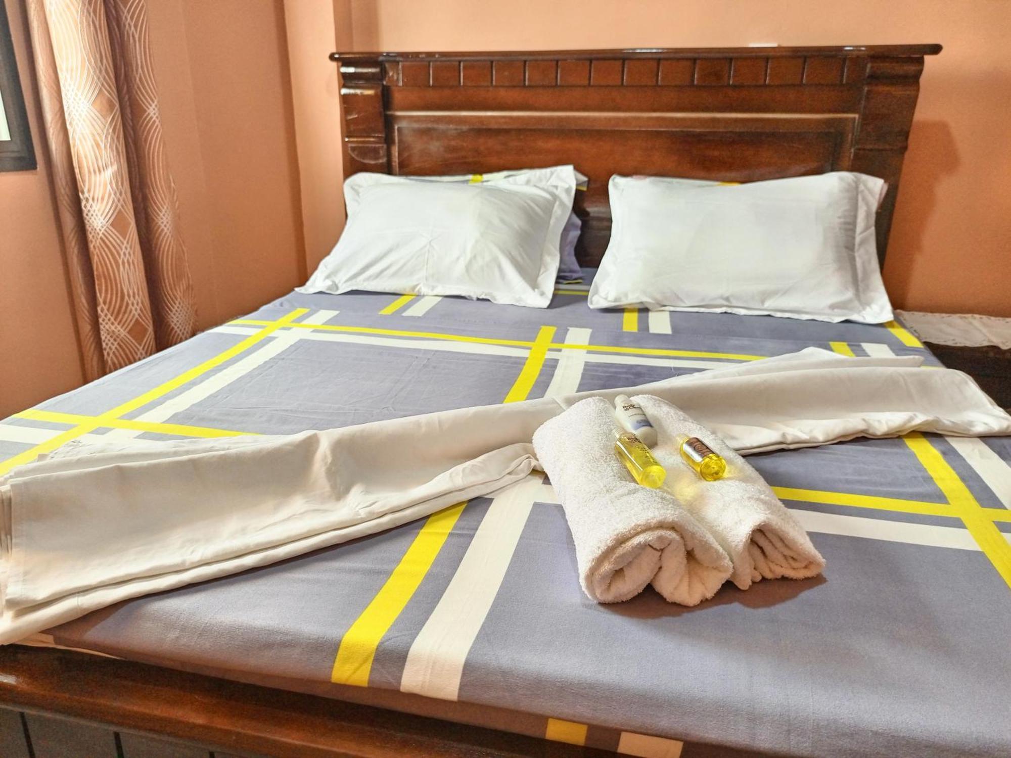 Residence Des 7 Collines Yaounde Bagian luar foto