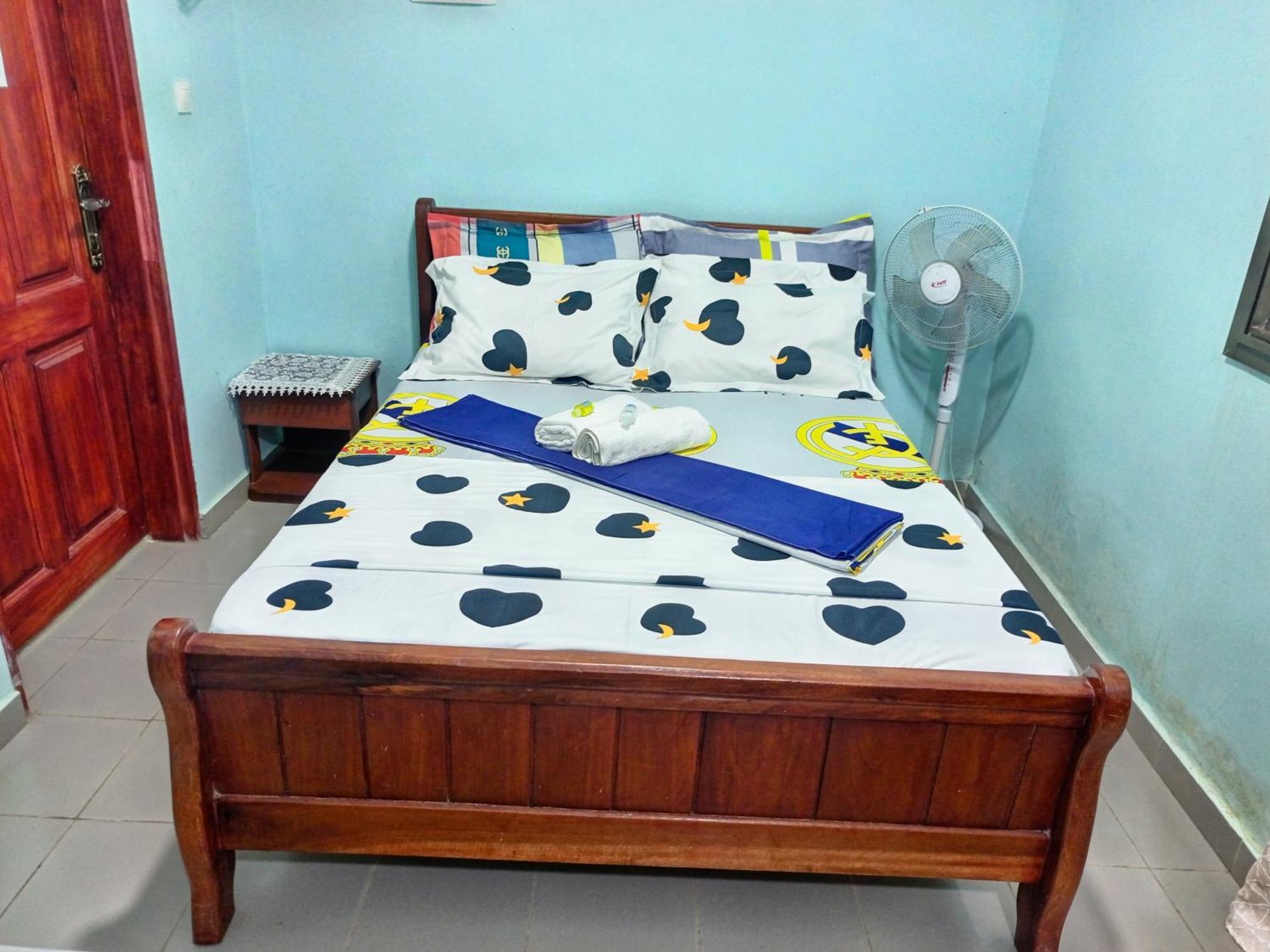 Residence Des 7 Collines Yaounde Bagian luar foto