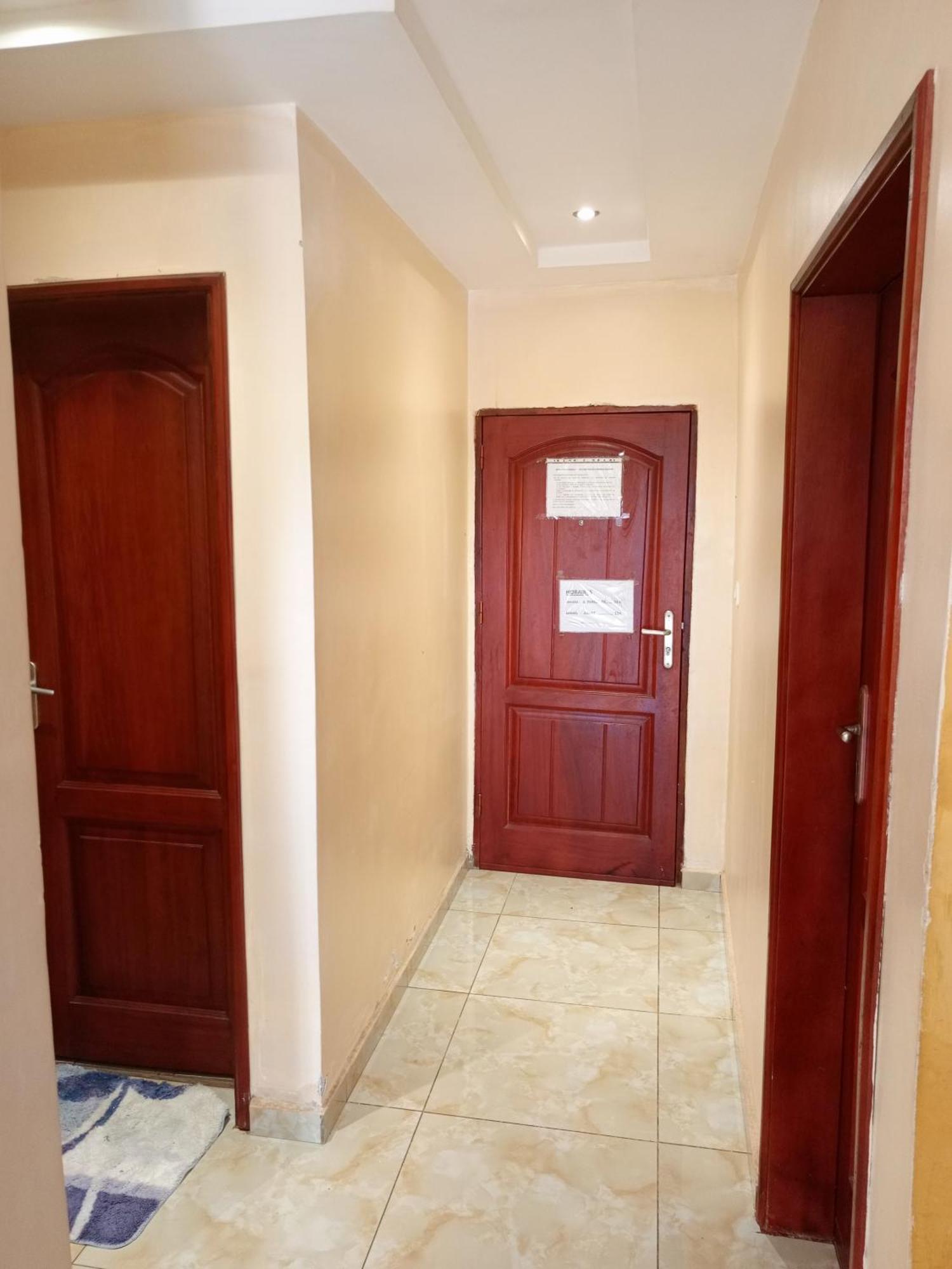 Residence Des 7 Collines Yaounde Bagian luar foto