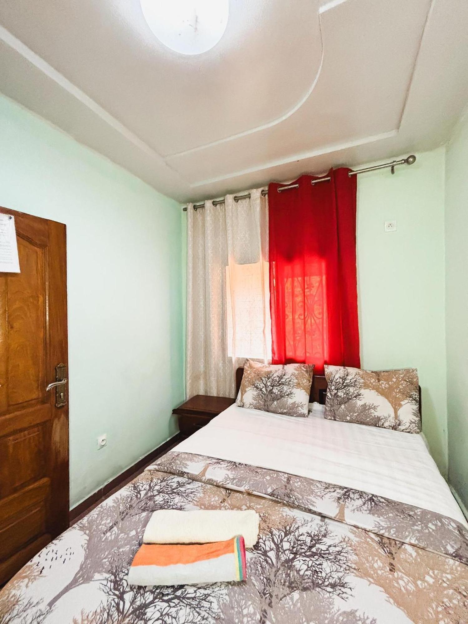 Residence Des 7 Collines Yaounde Bagian luar foto